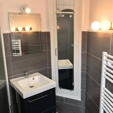 Bel Appartement Bagneres De Luchon Centre Buitenkant foto